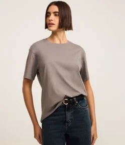 Blusa em Algodão Peruano com Recorte Pespontado nas Costas