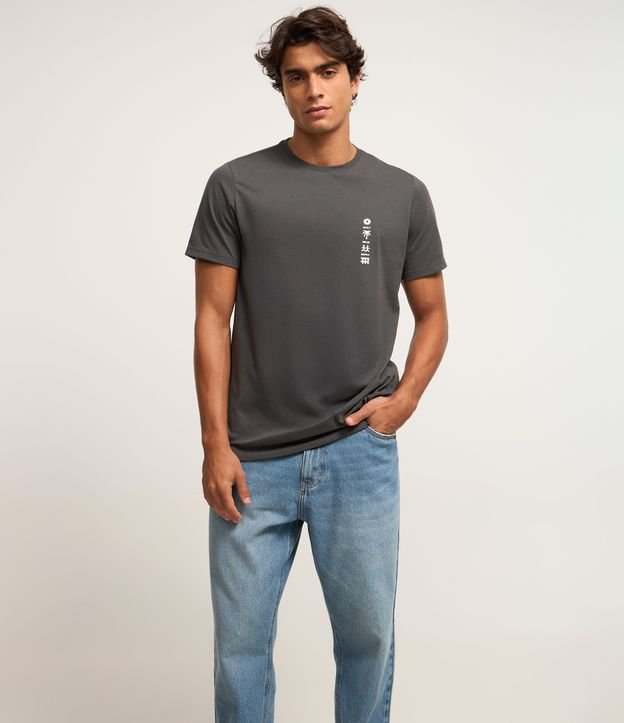 Calça Loose em Jeans com Bolsos