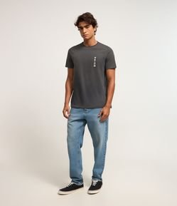 Calça Loose em Jeans com Bolsos