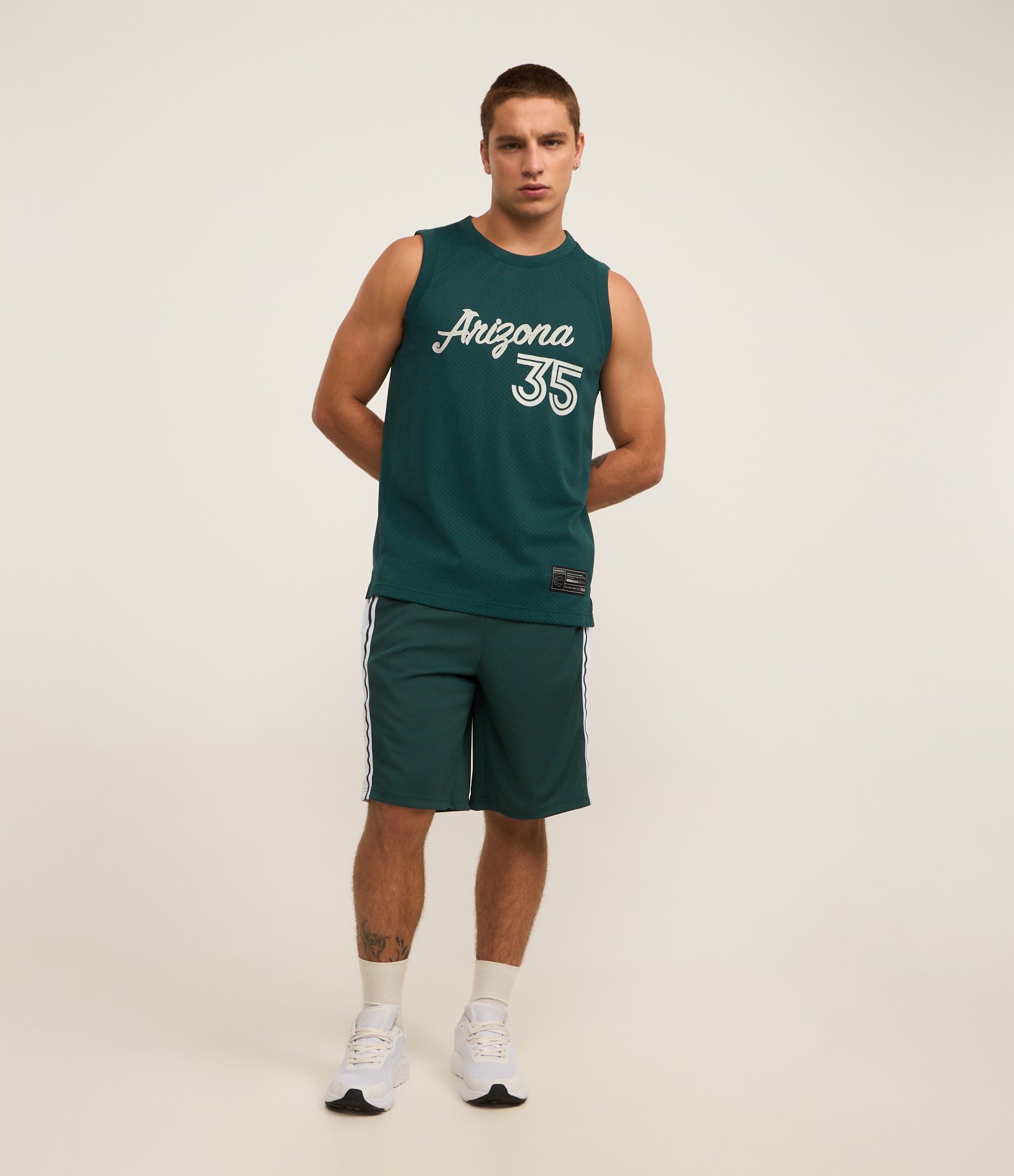 Bermuda de Basquete em Tecnologia Dry com Listras Verde 1