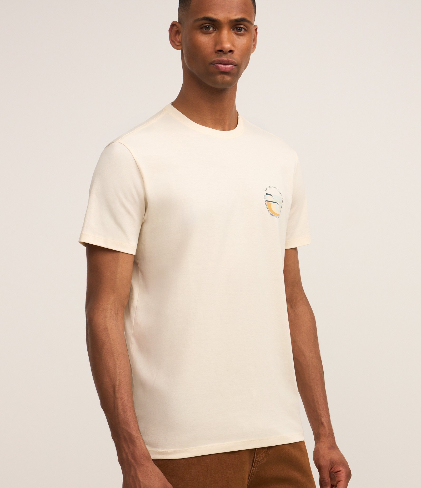 Camiseta Comfort em Algodão Peruano com Estampa Lettering Bege 1