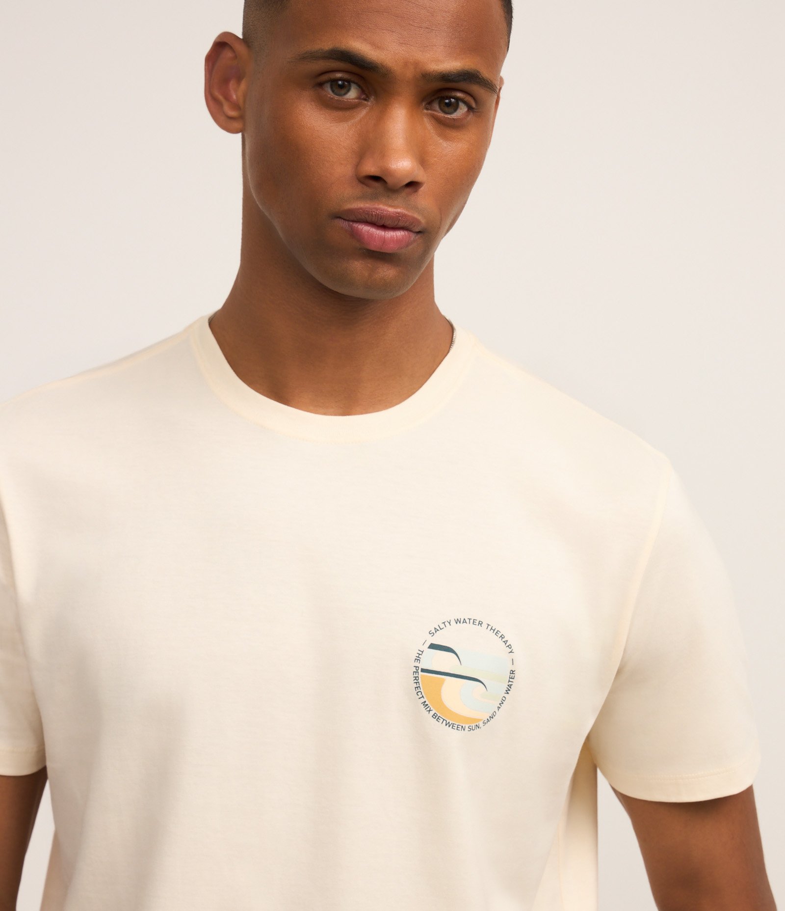 Camiseta Comfort em Algodão Peruano com Estampa Lettering Bege 4