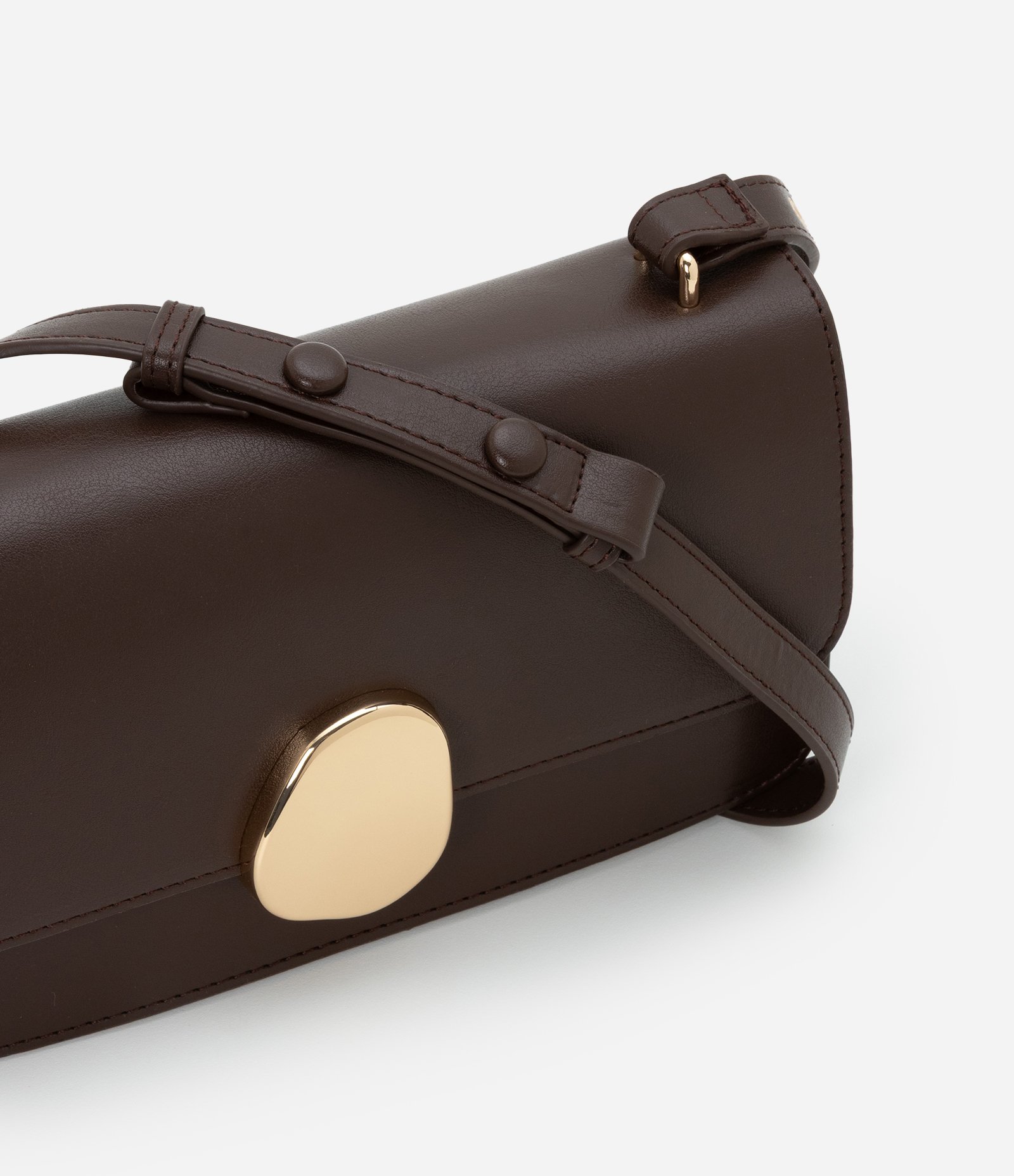 Bolsa Shoulder Média com Tampa e Detalhe Metalizado Marrom 6