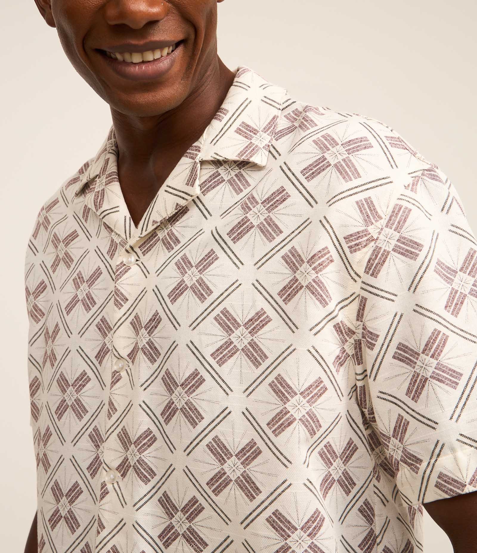 Camisa Boxy em Viscose com Textura e Estampa Geométrica Off White 4