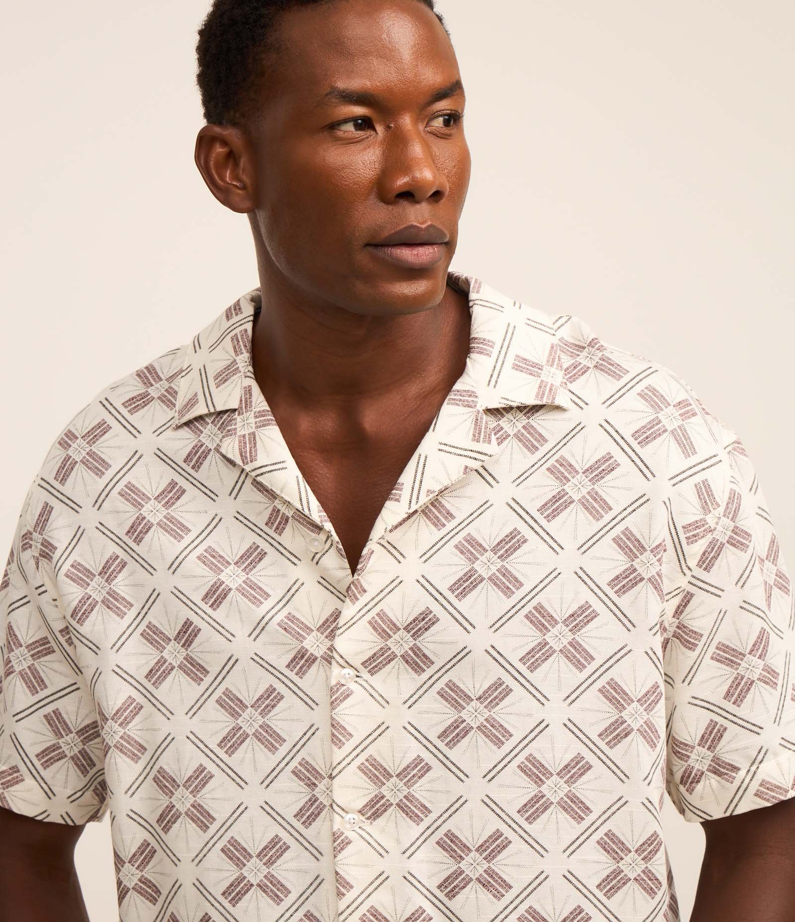 Camisa Boxy em Viscose com Textura e Estampa Geométrica Off White 5