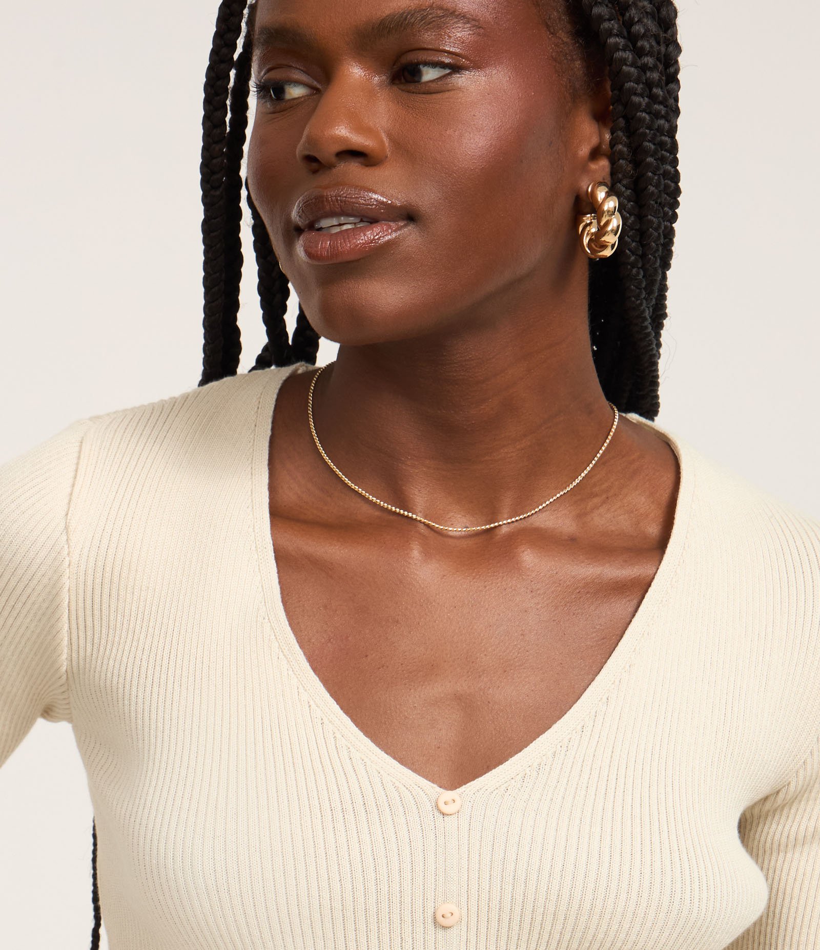 Blusa em Tricô com Botões e Babadinho Contrastante Bege 3