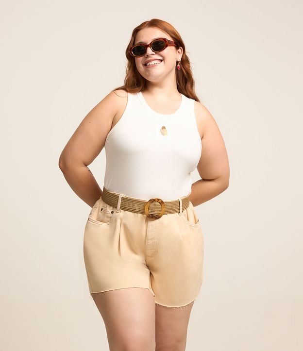 Short Evasé em Sarja Leve com Barra a Fio Curve & Plus Size