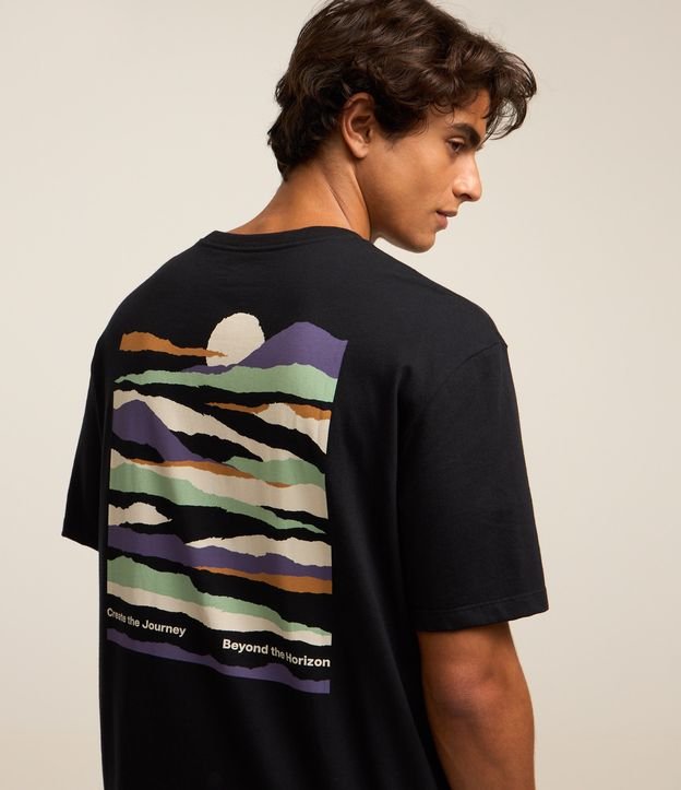 Camiseta Relaxed em Algodão com Estampa de Montanha