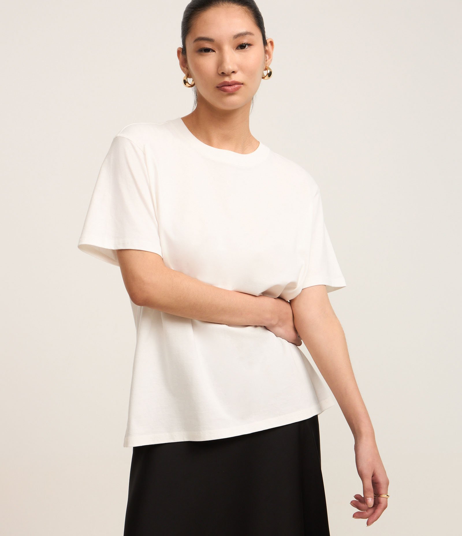 Blusa em Algodão Peruano com Recorte Pespontado nas Costas Branco 1