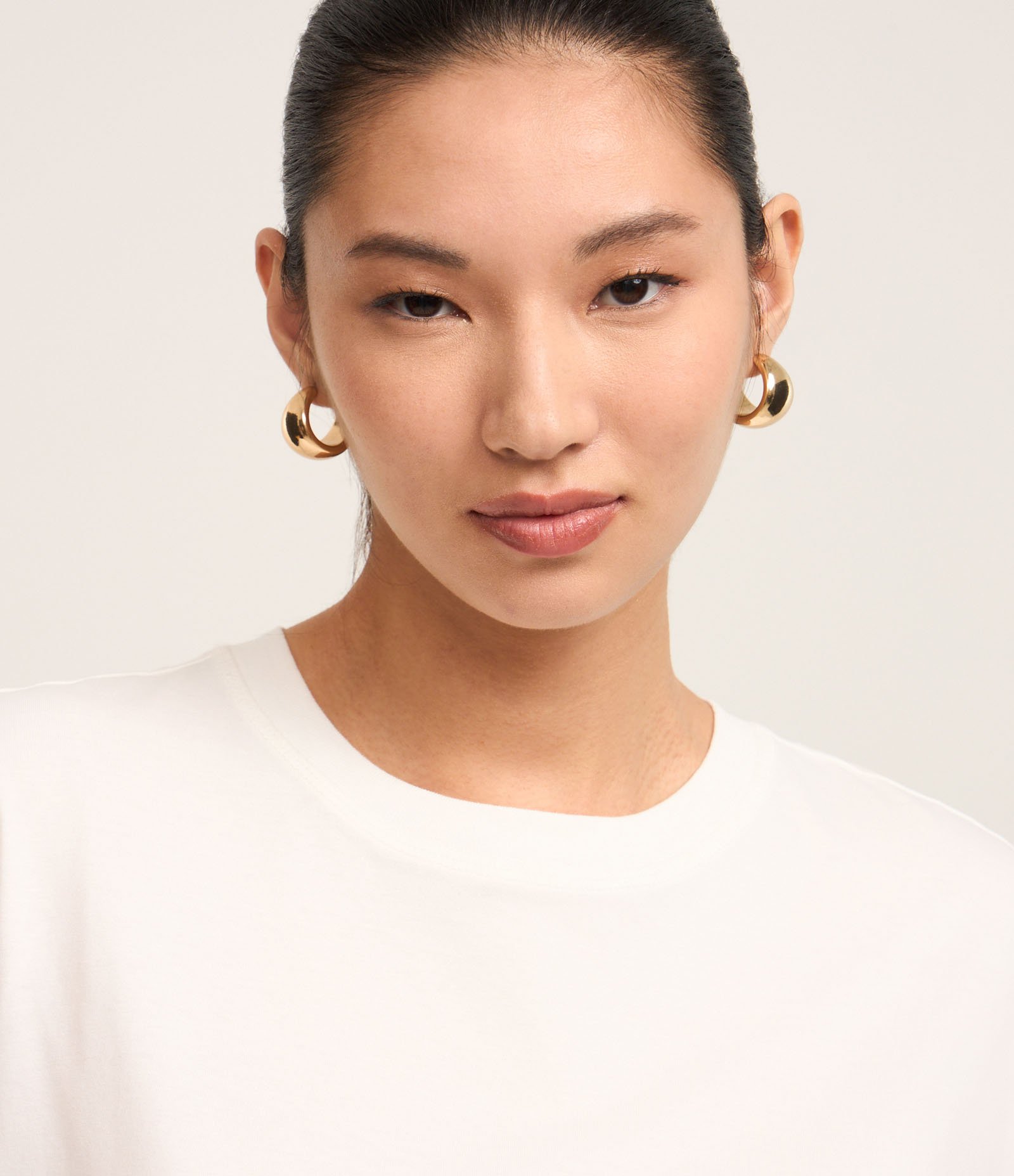 Blusa em Algodão Peruano com Recorte Pespontado nas Costas Branco 4