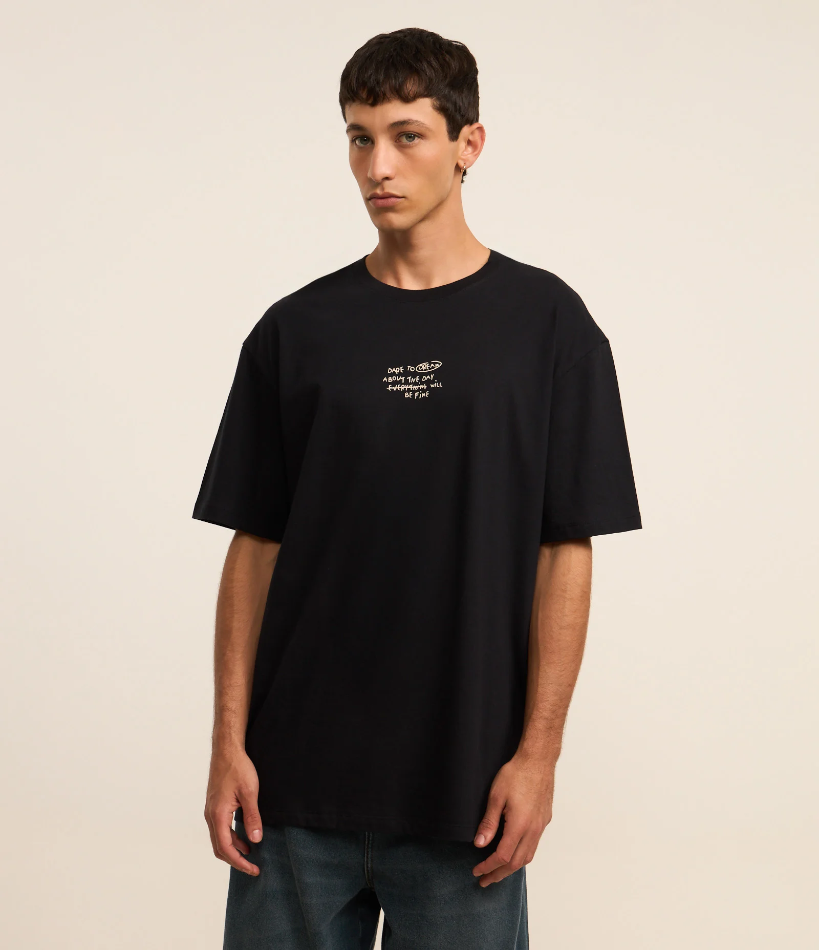 Camiseta Relaxed em Algodão com Estampa Estátua de Mármore Preto 1