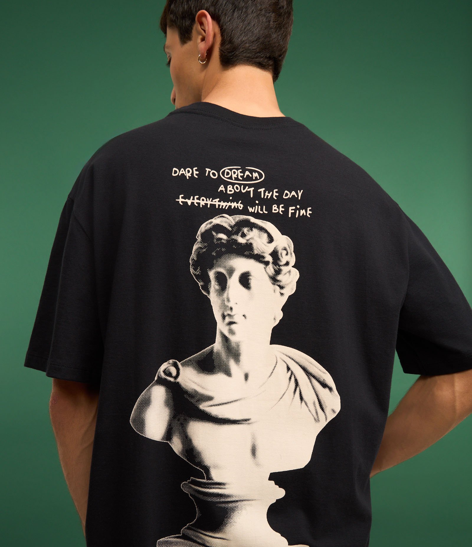 Camiseta Relaxed em Algodão com Estampa Estátua de Mármore Preto 5