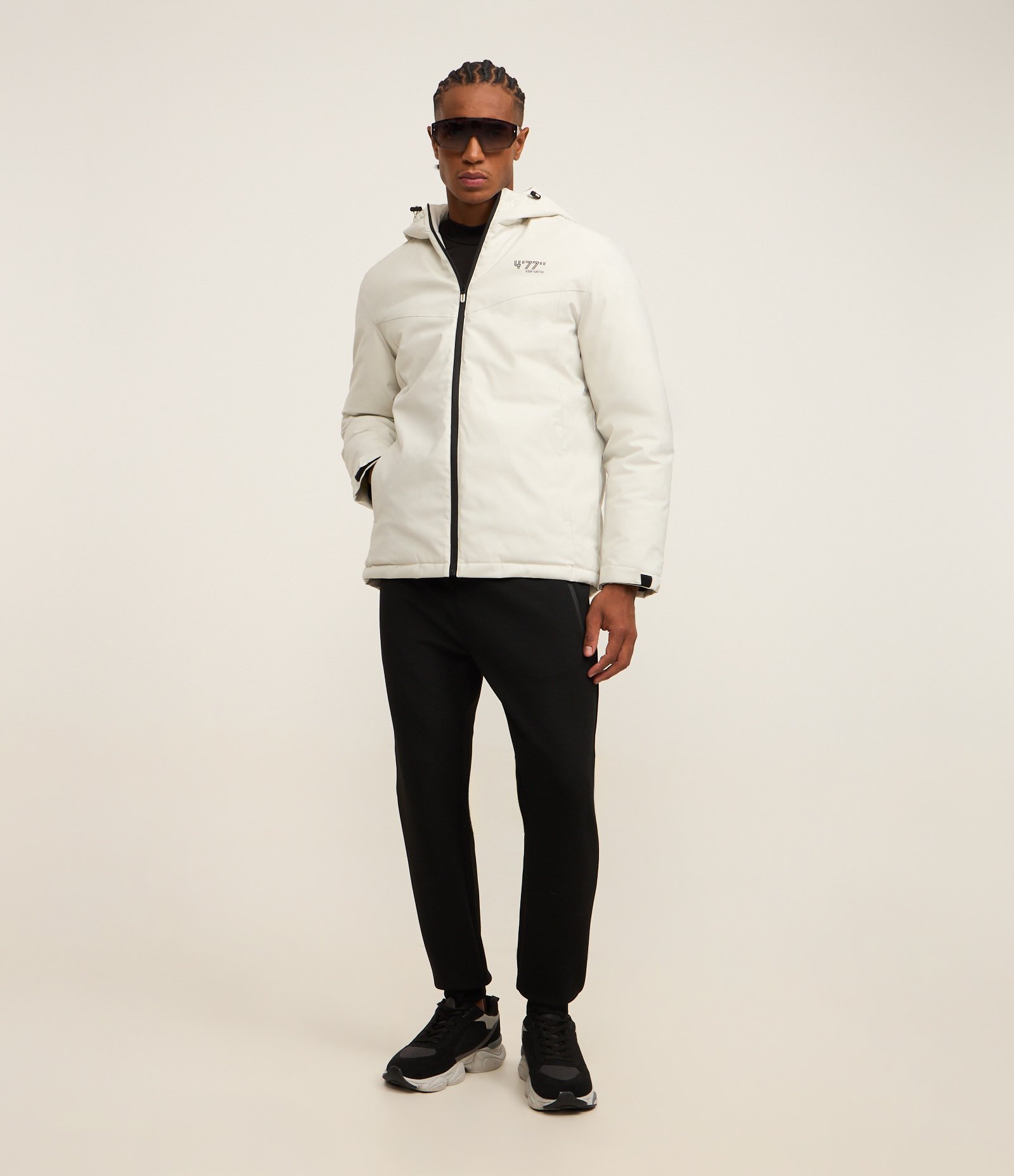 Jaqueta Esportiva com Capuz e Estampa Lettering Branco 8