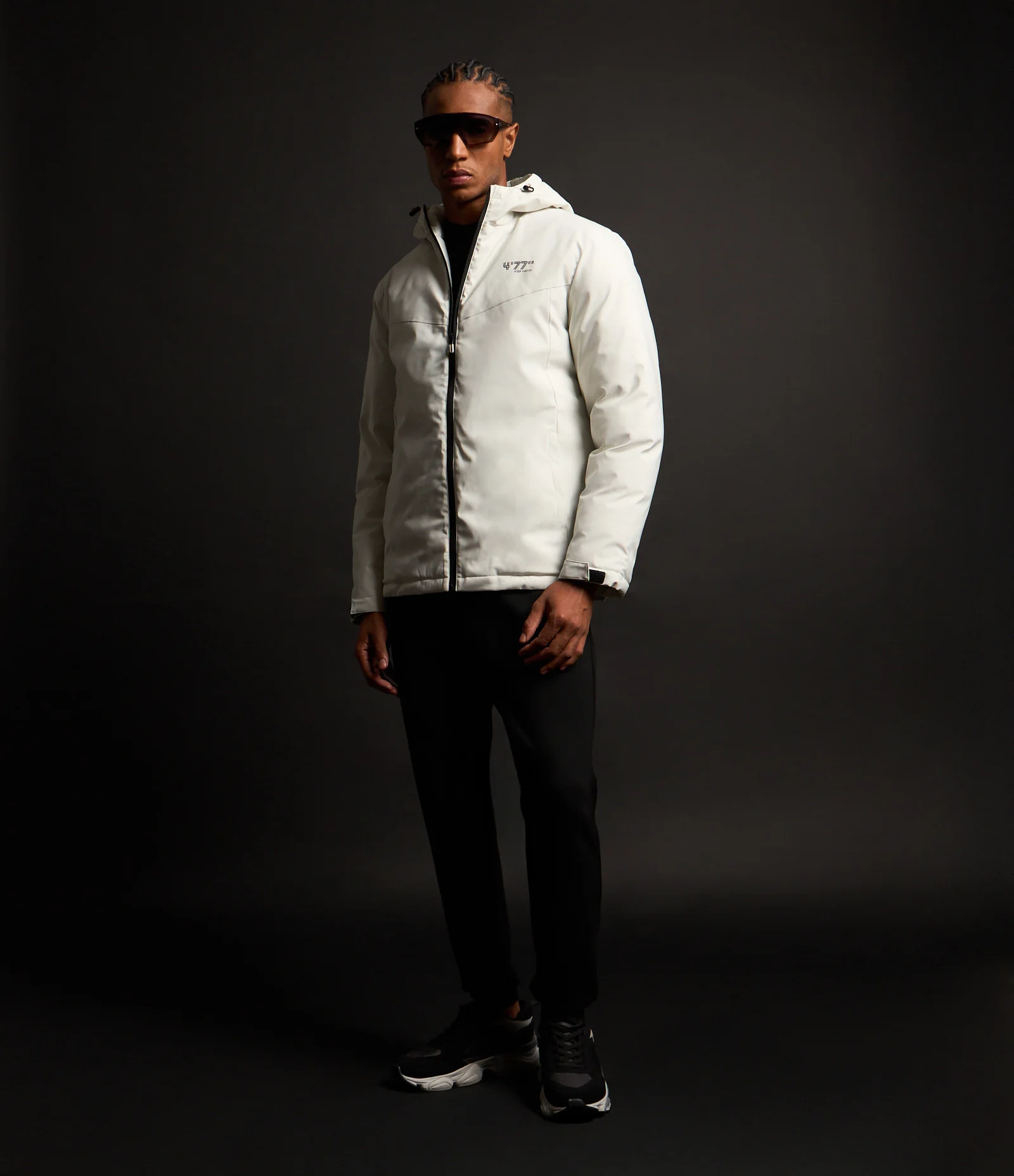 Jaqueta Esportiva com Capuz e Estampa Lettering Branco 2