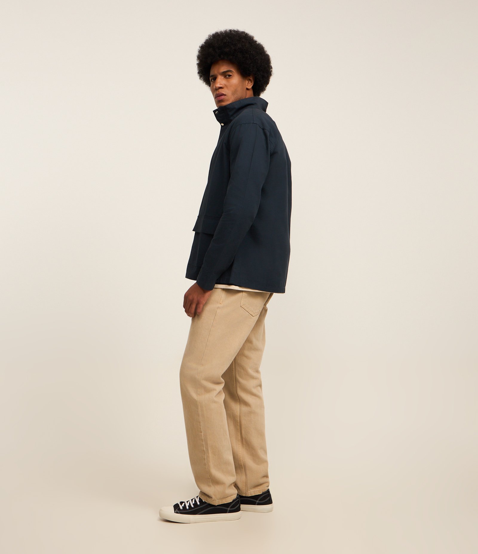 Jaqueta Bomber em Sarja com Abotoamento e Bolsos Cargos Cinza escuro 4