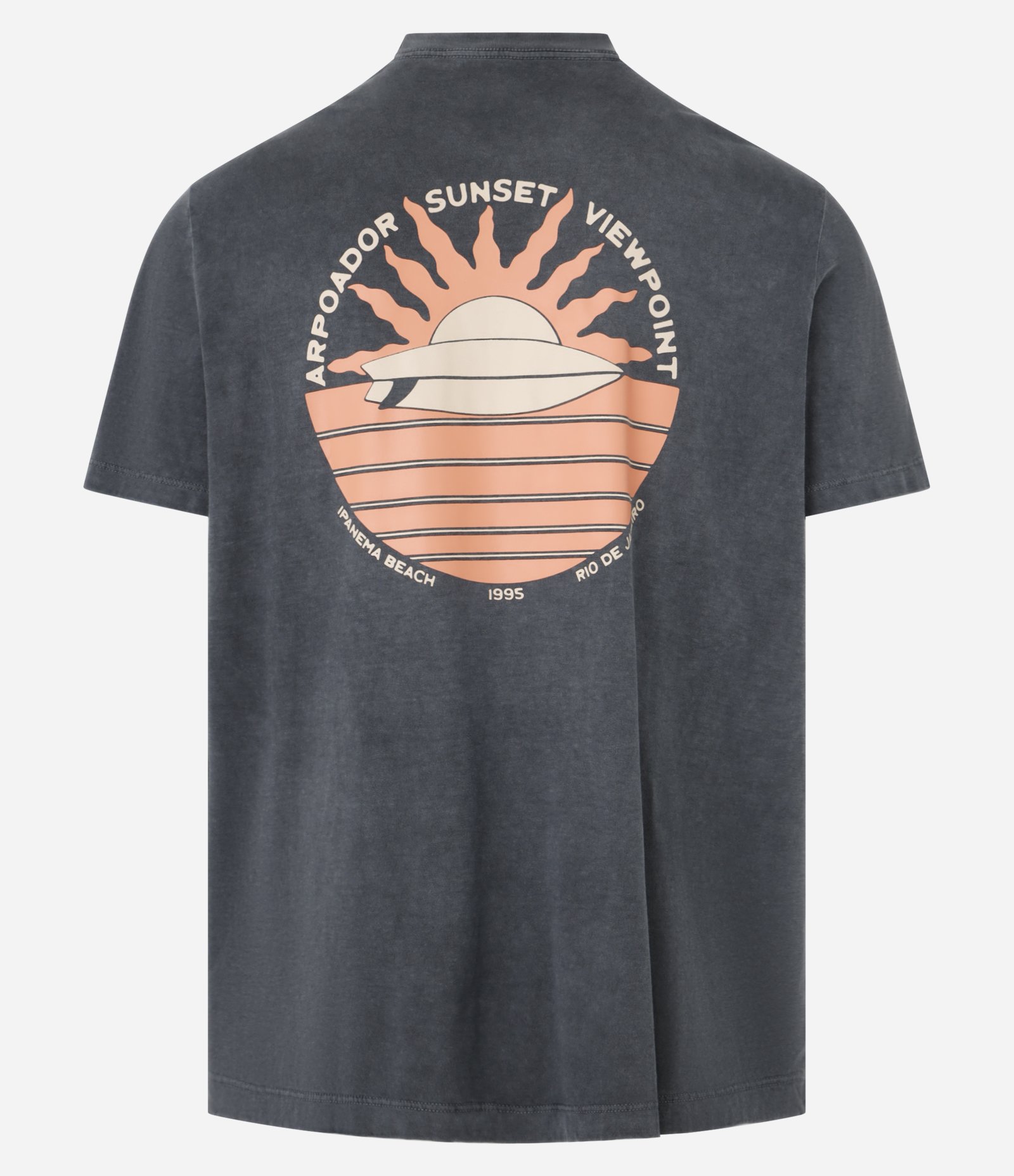Camiseta Comfort em Algodão Efeito Estonado com Estampa Por do Sol na Praia Cinza 3