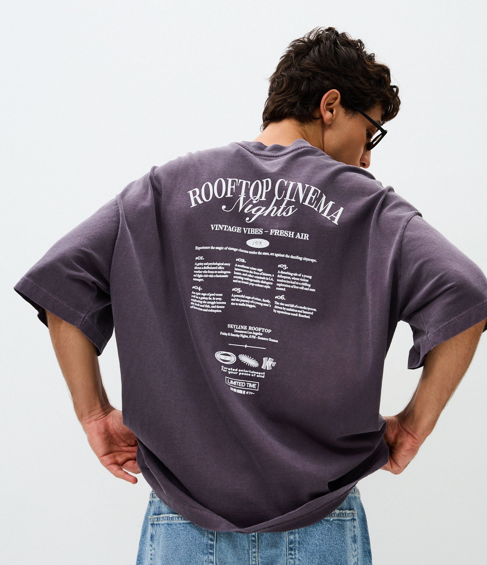 Camiseta Oversized Rooftop Cinema Nights Cinza 3