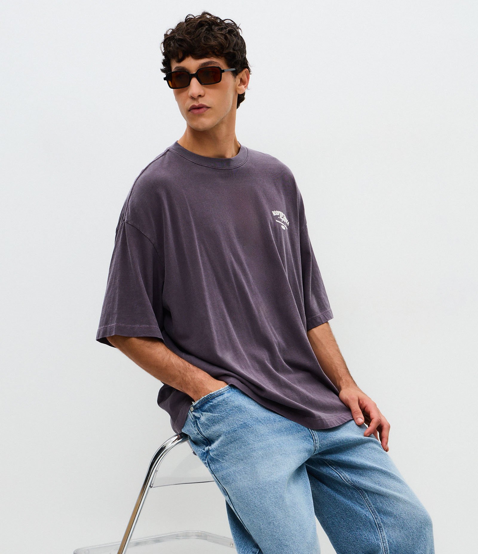 Camiseta Oversized Rooftop Cinema Nights Cinza 4
