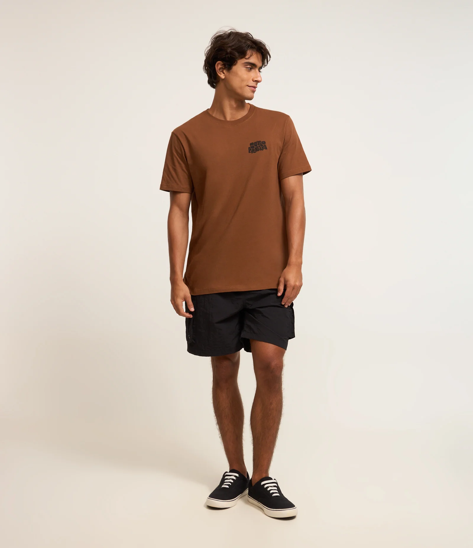 Camiseta Comfort em Malhão com Estampa Zero Problem Marrom 2