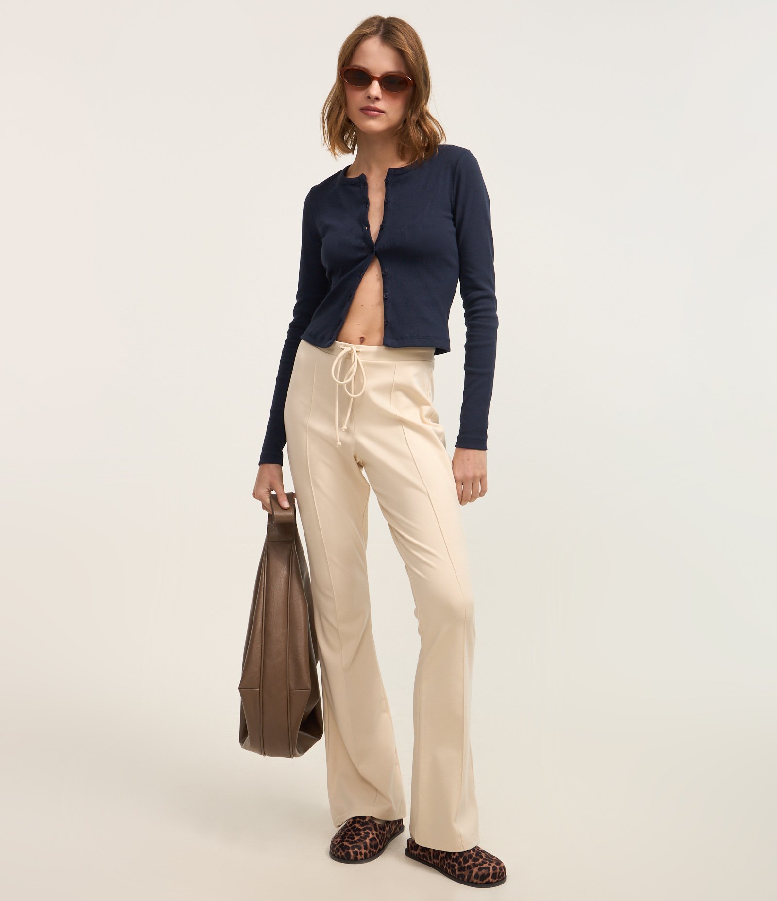 Cardigan em Ribana com Botões Frontais Azul 2