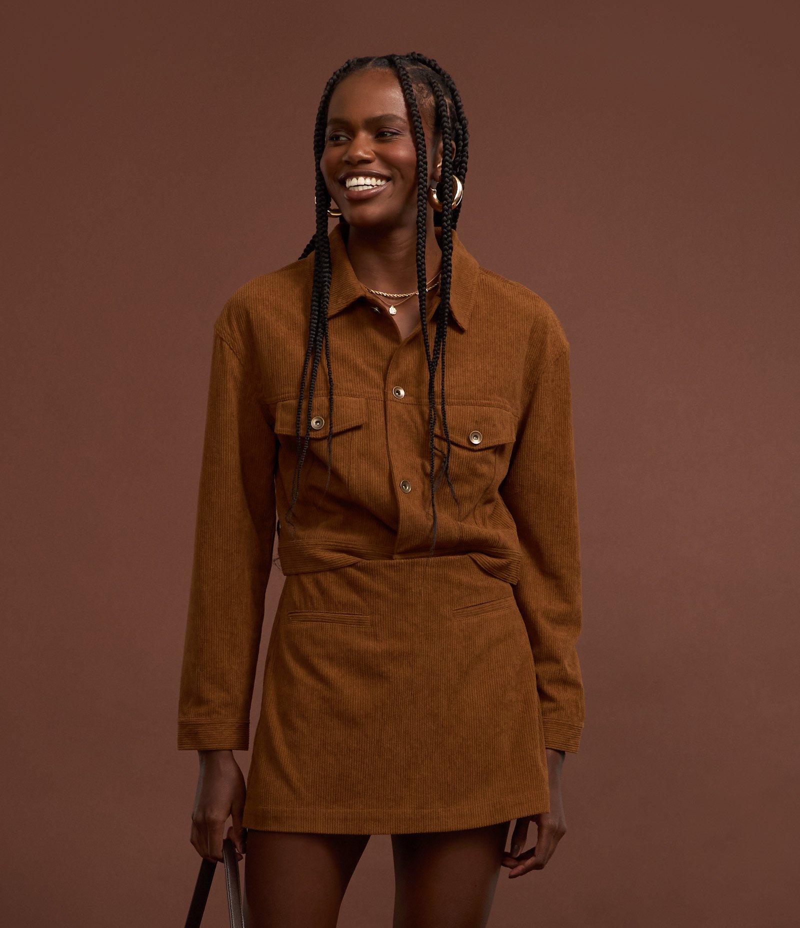 Jaqueta Curta em Veludo Cotele com Botões Frontais Marrom 4