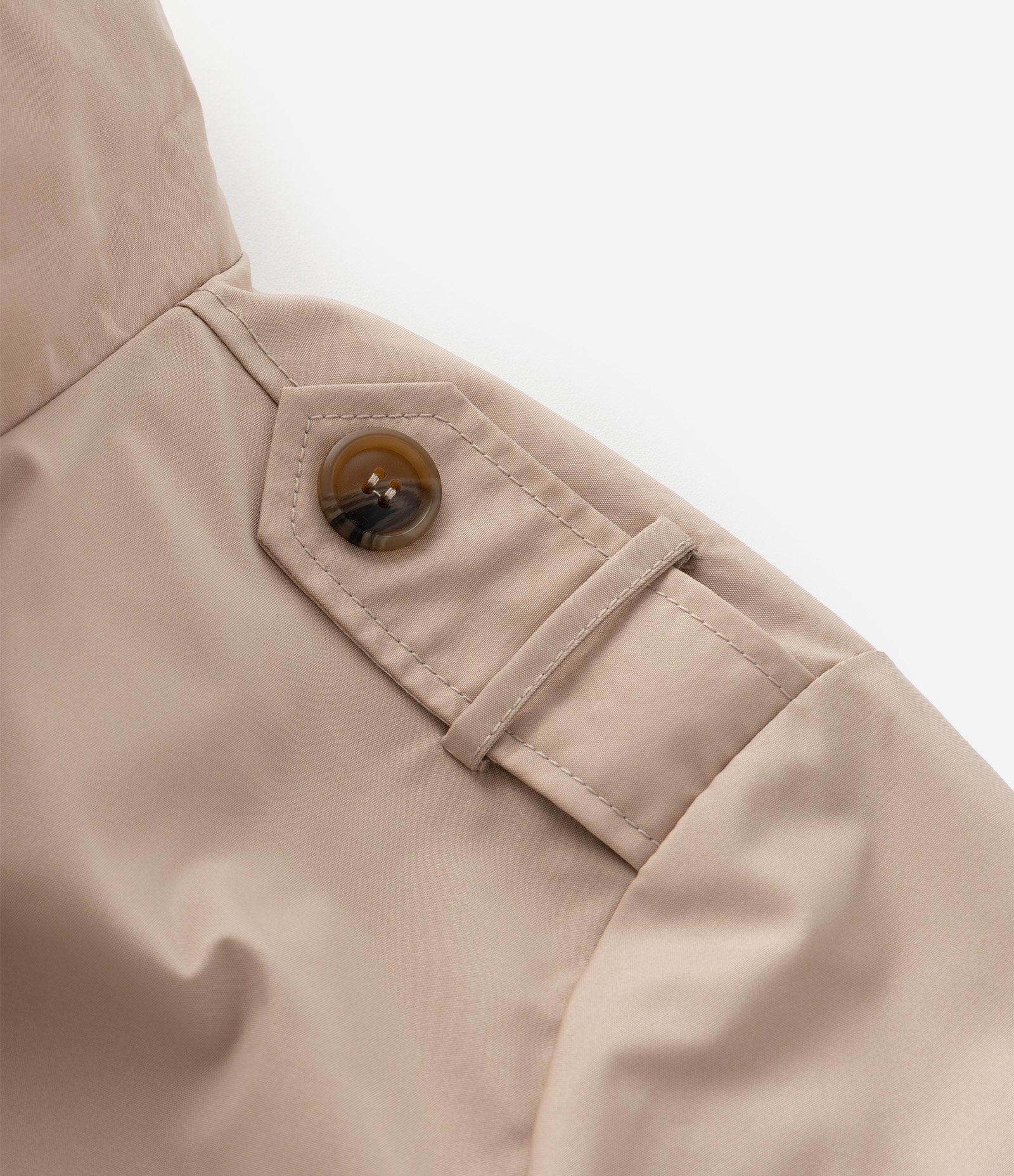 Jaqueta Trench Coat Cropped em Gabardine com Botões Curve & Plus Size Bege 8