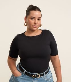 Blusa Ajustada em Microfibra Leve Curve & Plus Size