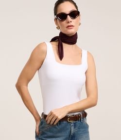 Blusa em Poliamida com Decote Quadrado