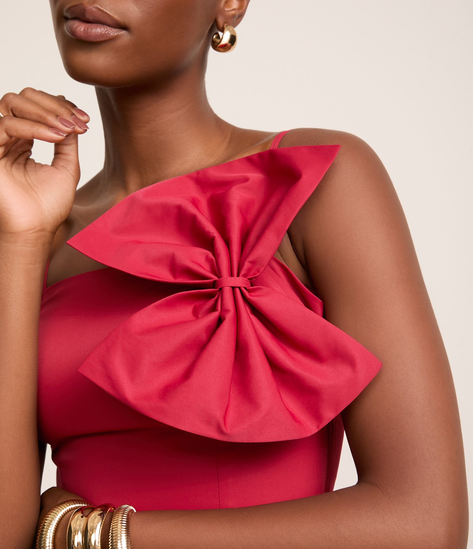 Blusa Curta em Tecido Tecnológico com Laço Grande Vermelho 3