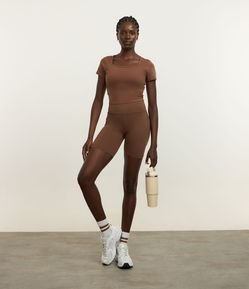 Bermuda Esportiva em Microfibra com Bolso Funcional