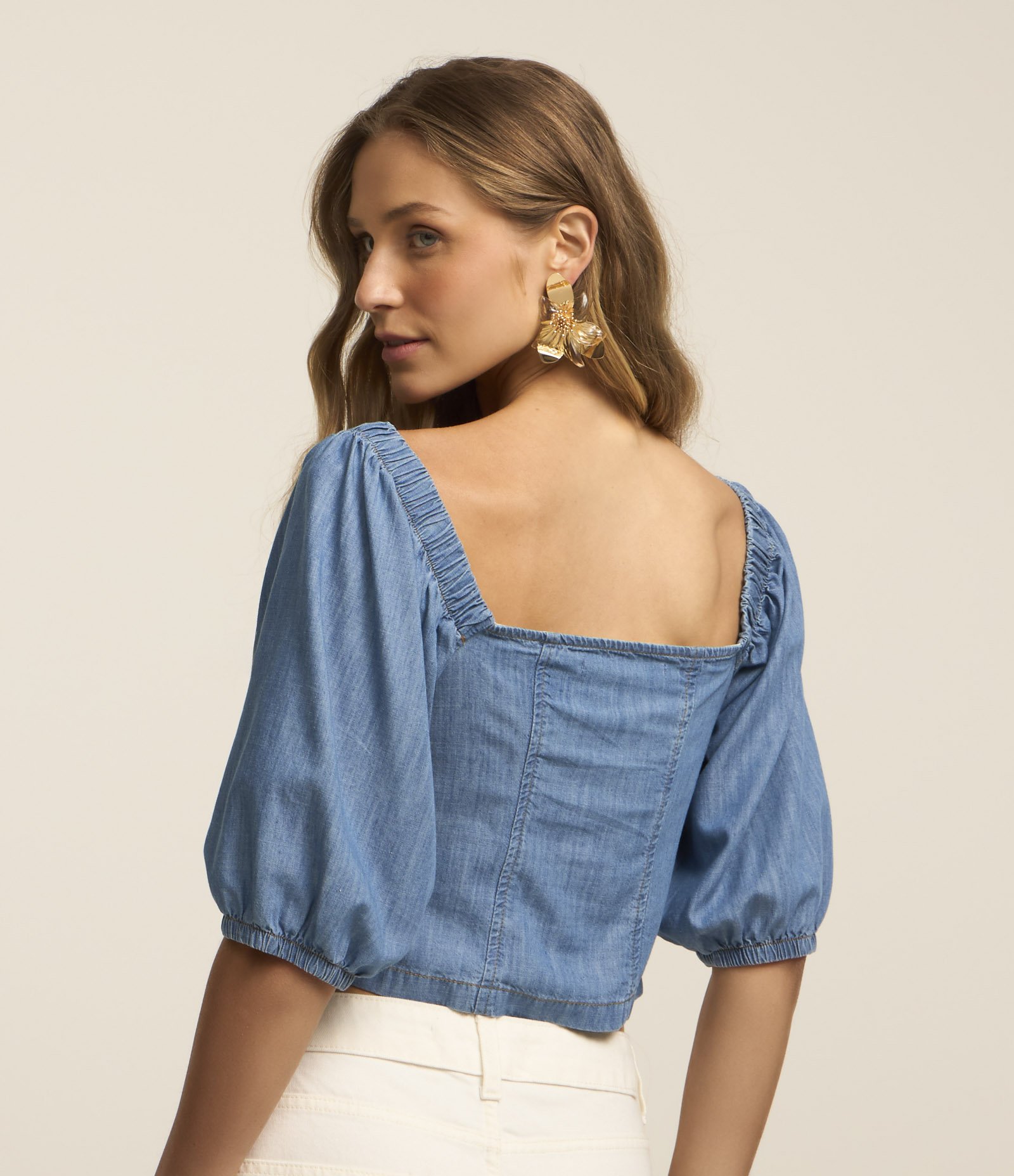 Blusa Curta em Jeans com Mangas Bufantes Azul 3