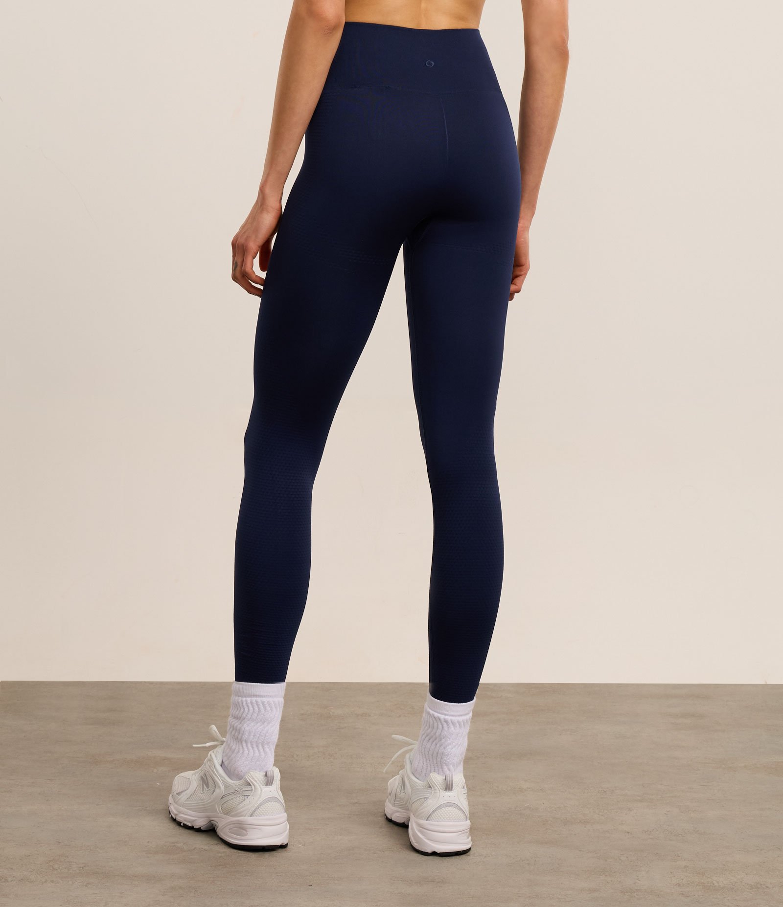 Calça Legging Esportiva Seamless com Recortes Texturizados Azul Marinho 4
