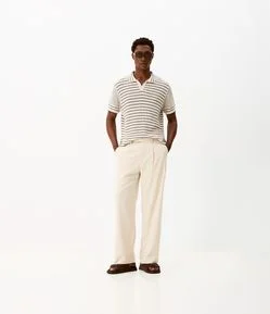 Calça Wide Leg Alfaiatada com Bolso e Friso