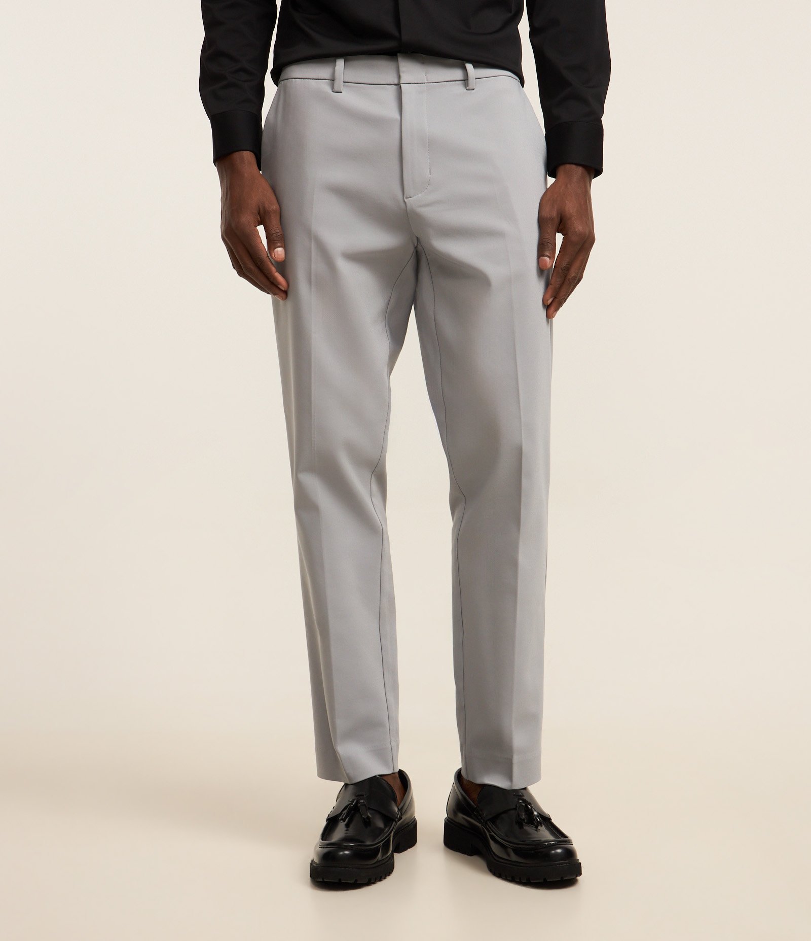 Calça Slim em Alfaiataria Com Passante e Bolso Cinza 2