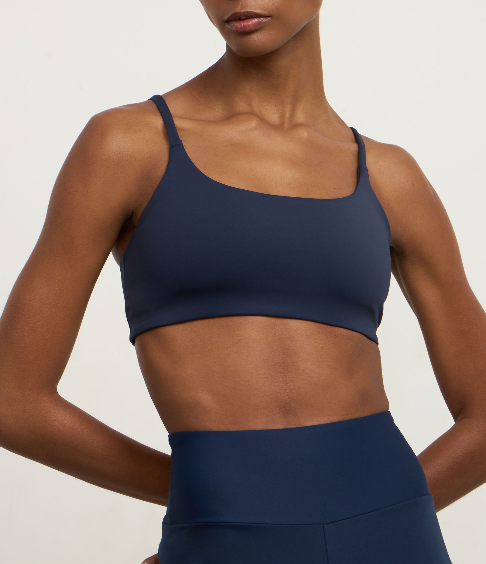 Top Esportivo em Poliamida com Alças Finas Azul Marinho 3