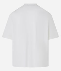 Camiseta Boxy em Algodão com Flor Lateral Bordada