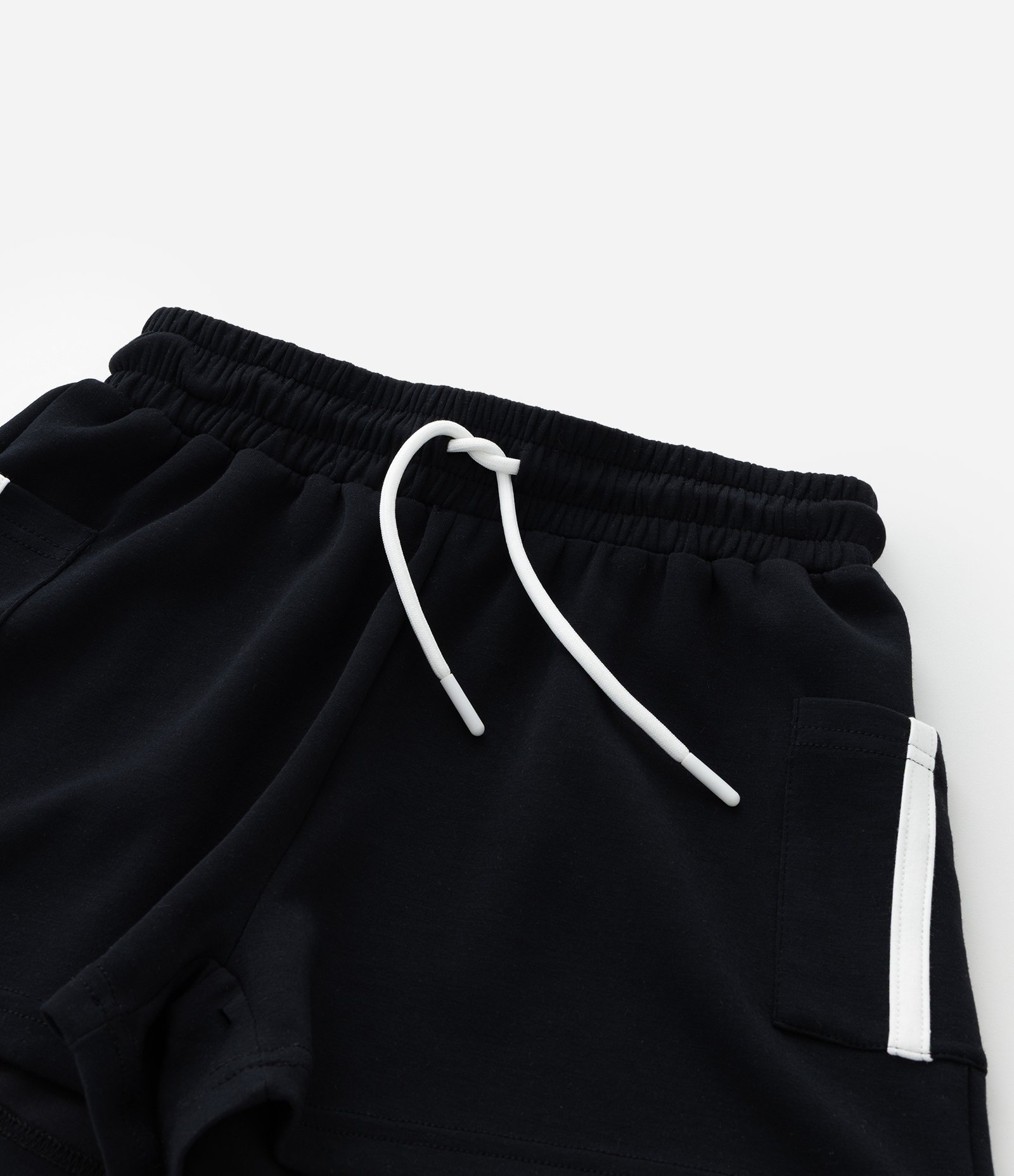 Short Infantil em Moletom com Bolsos - Tam 5 a 14 Anos Preto 5