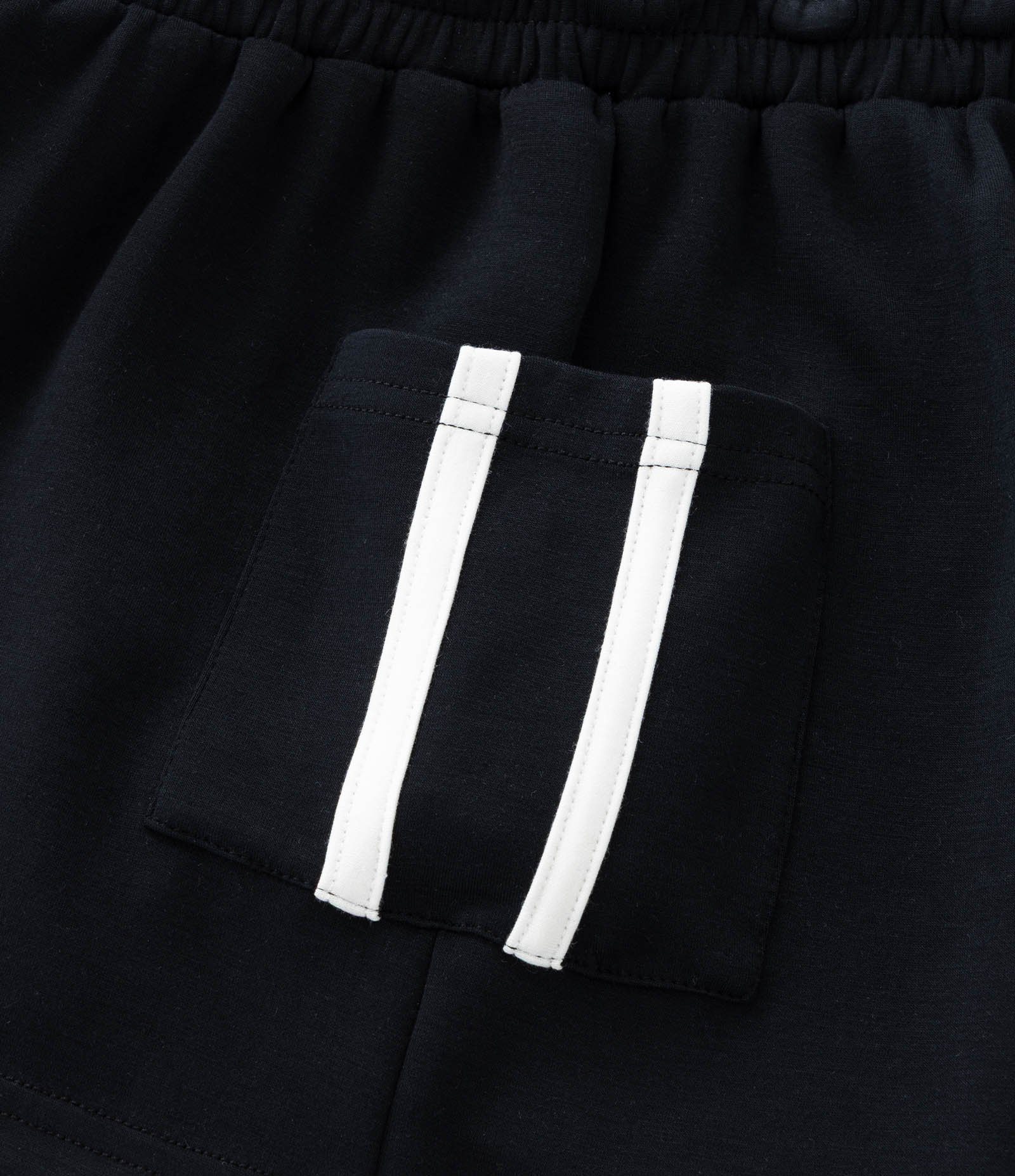 Short Infantil em Moletom com Bolsos - Tam 5 a 14 Anos Preto 6