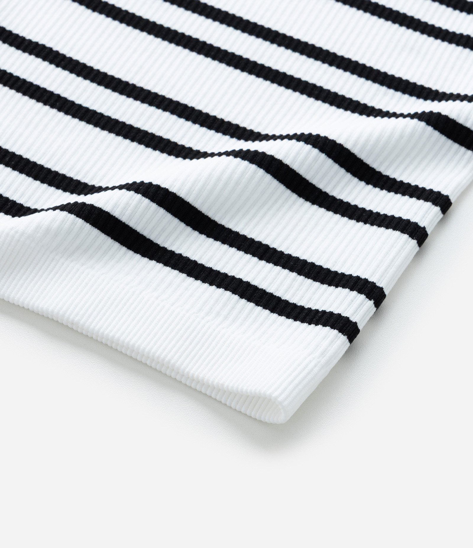 Camiseta Infantil Seamless com Estampa Listrada - Tam 5 a 14 Anos Branco/Preto 5