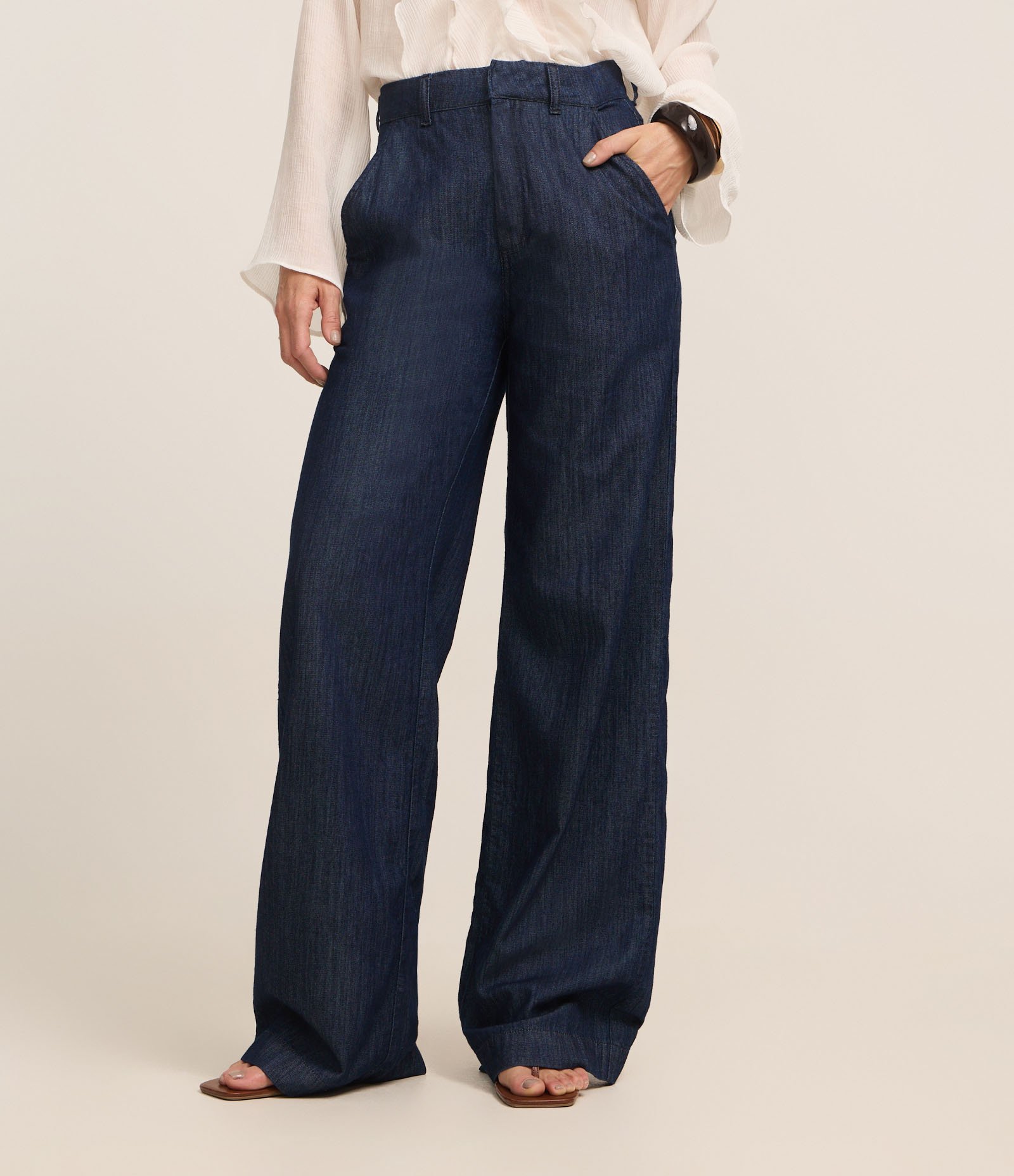 Calça Wide Leg em Jeans Semi Alfaiatada Azul 3