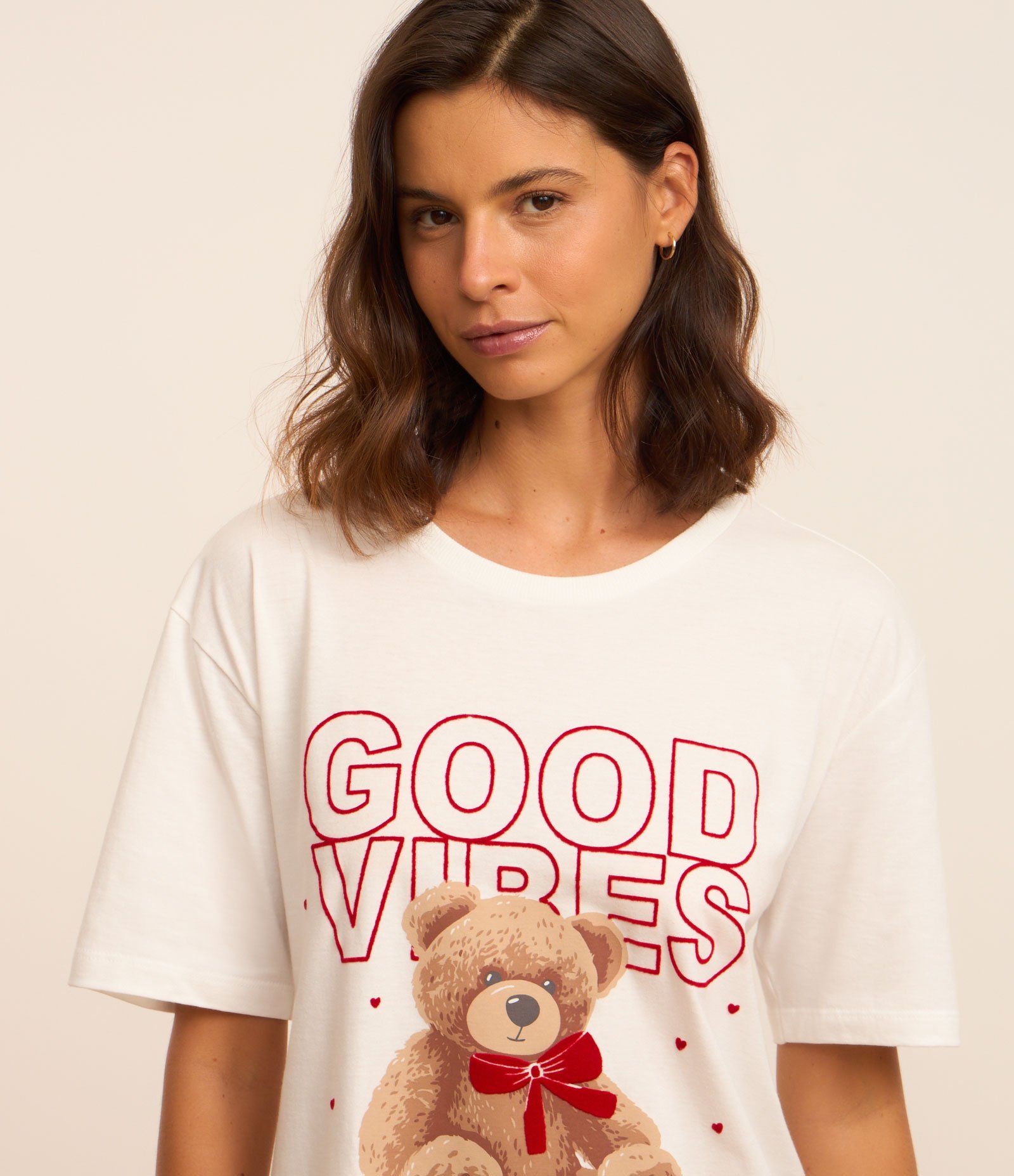 Camisola T-Shirt em Algodão com Estampa Ursinho Good Vibes Branco 2