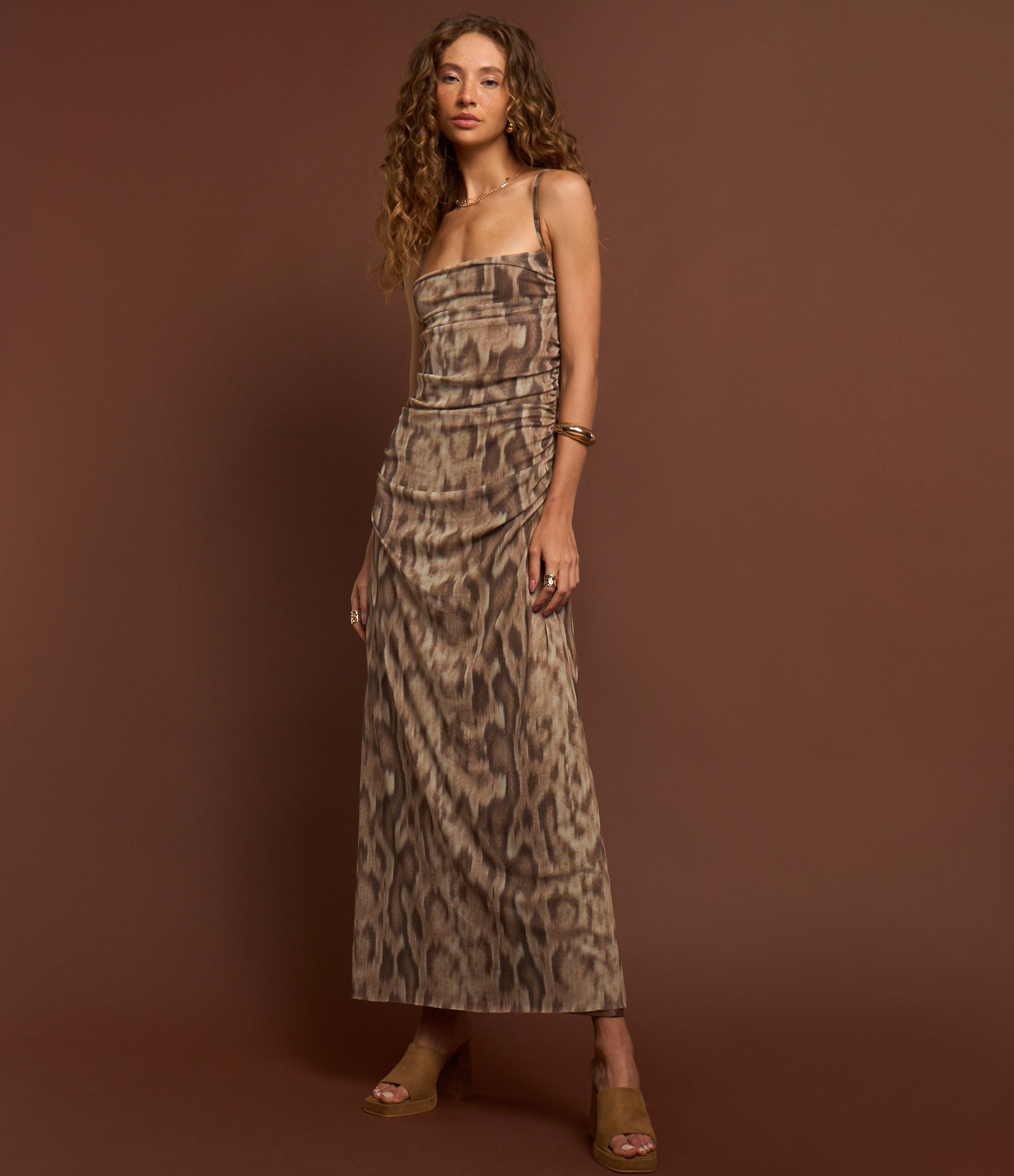 Vestido em Tule com Decote Degagê e Estampa Animal Print Marrom 3