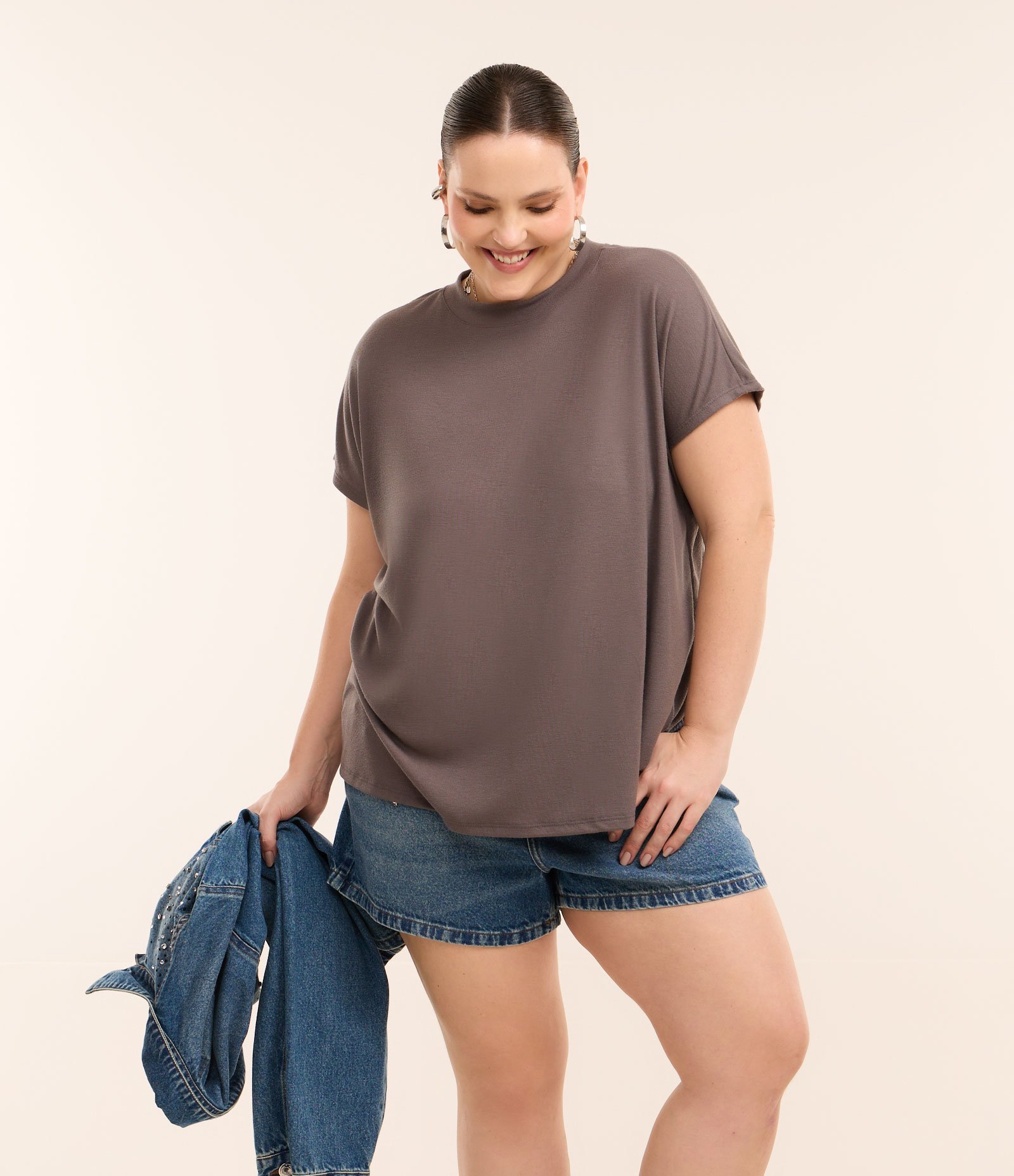 Blusa Básica em Ribana sem Cava Curve & Plus Size Cinza 1