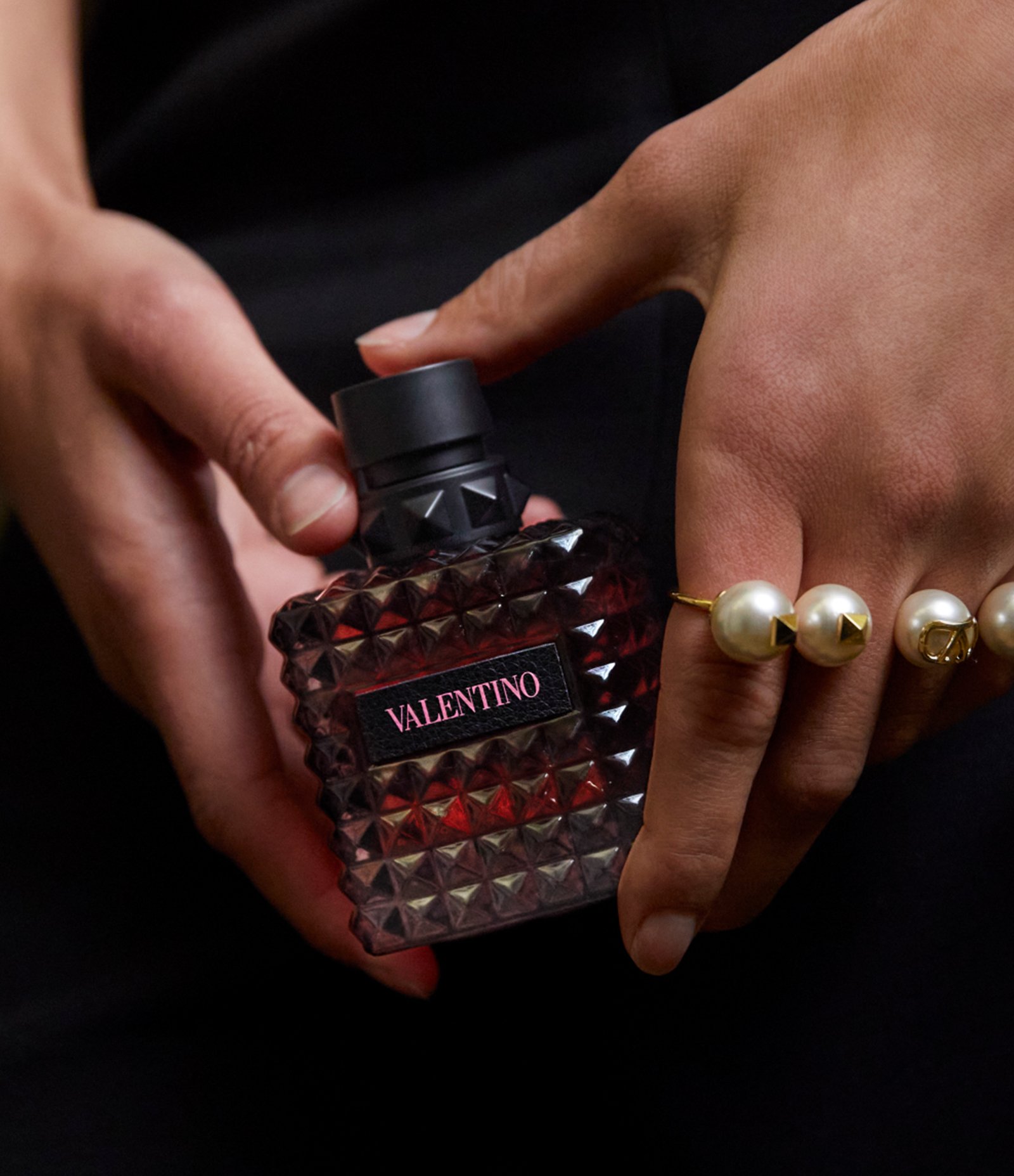 Perfume Valentino Born in Roma Donna Intense Eau de Parfum Feminino  30ml 5