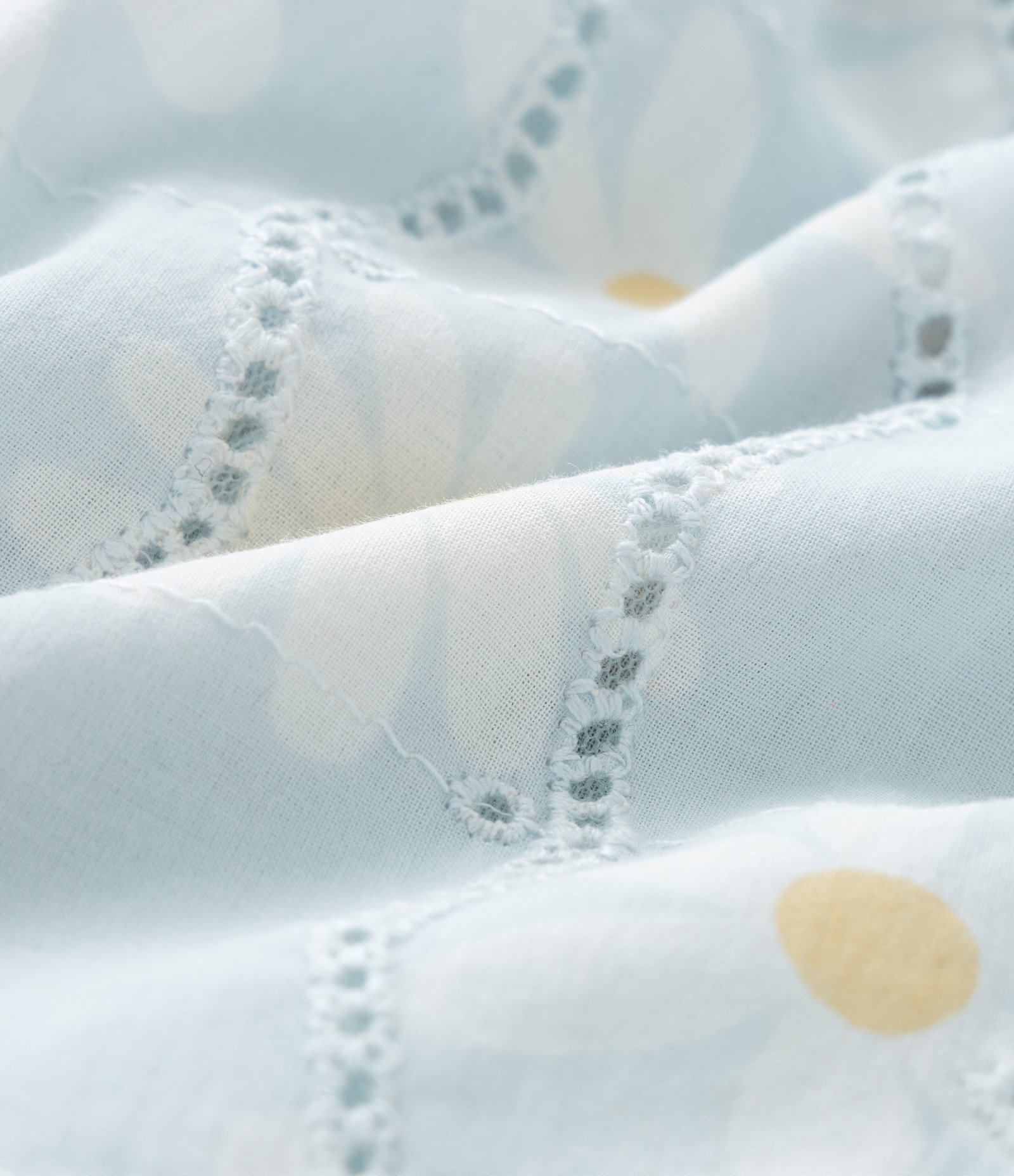 Vestido Infantil em Broderie Estampado de Margaridas com Calcinha - Tam 0 a 18 meses Azul 4