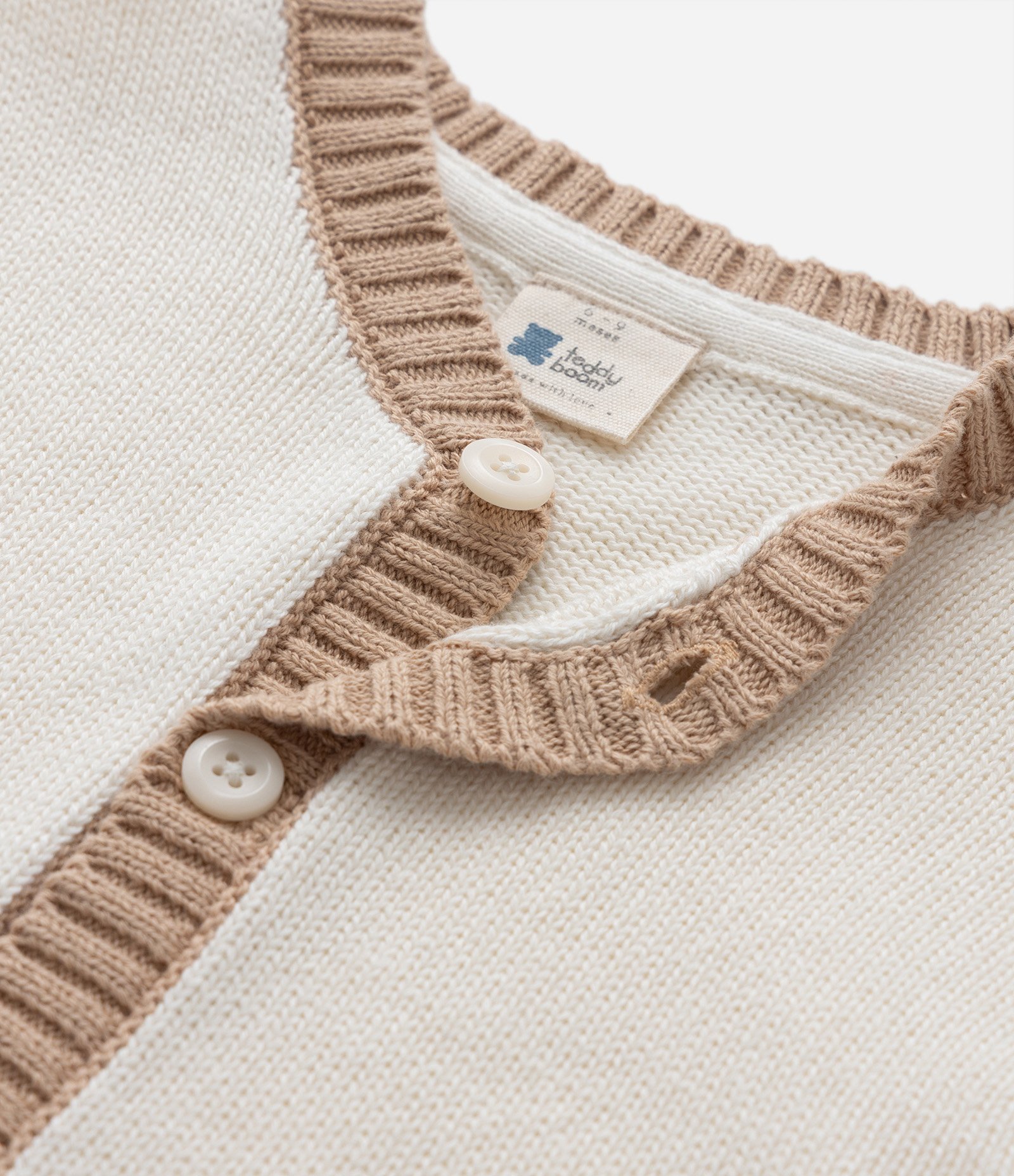 Cardigan Infantil com Bolsos Carinha de Bichinhos - Tam 0 a 18 meses Bege 4