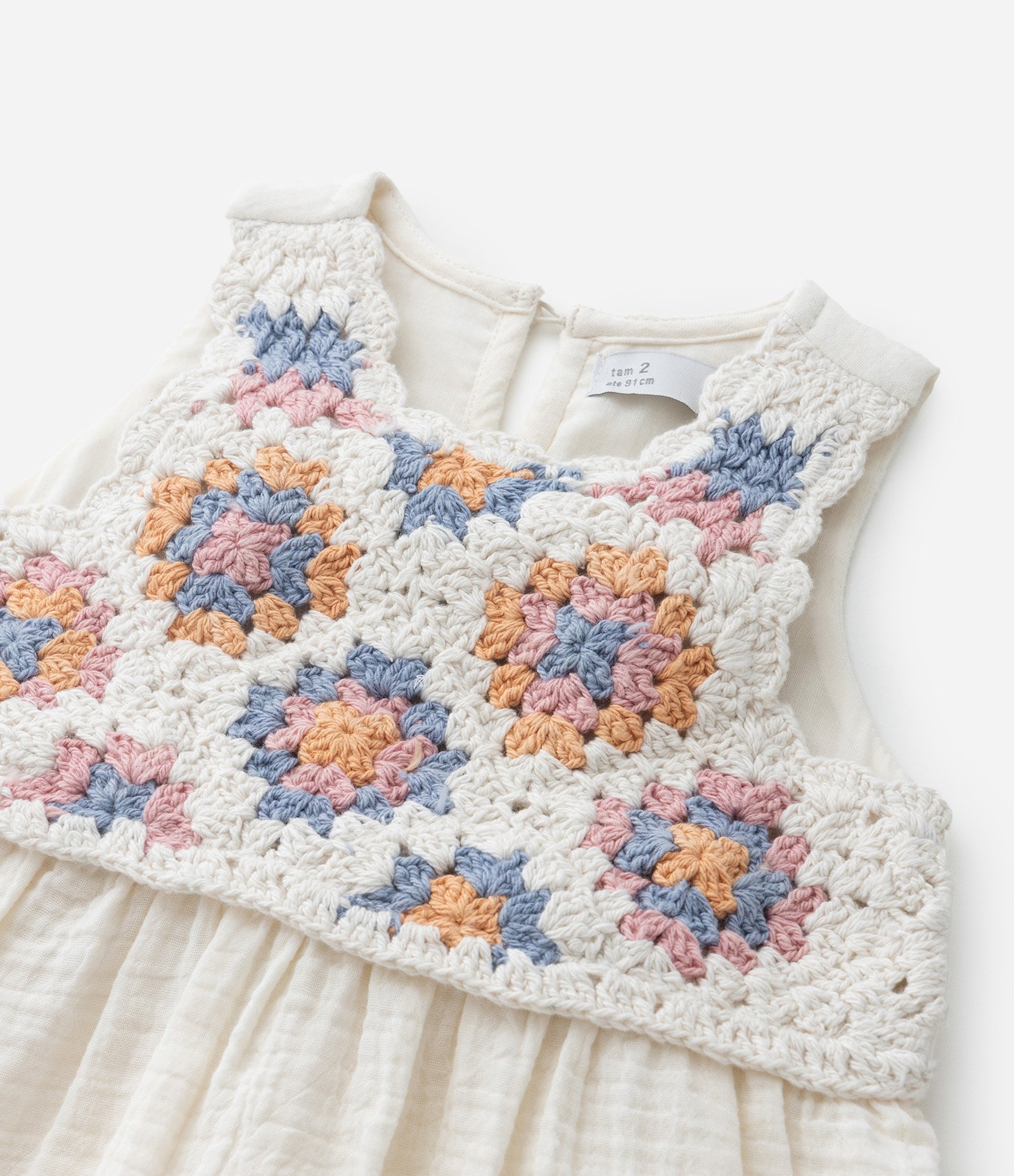 Vestido Infantil com Busto de Efeito Crochê - Tam 1 a 6 Anos Bege 7