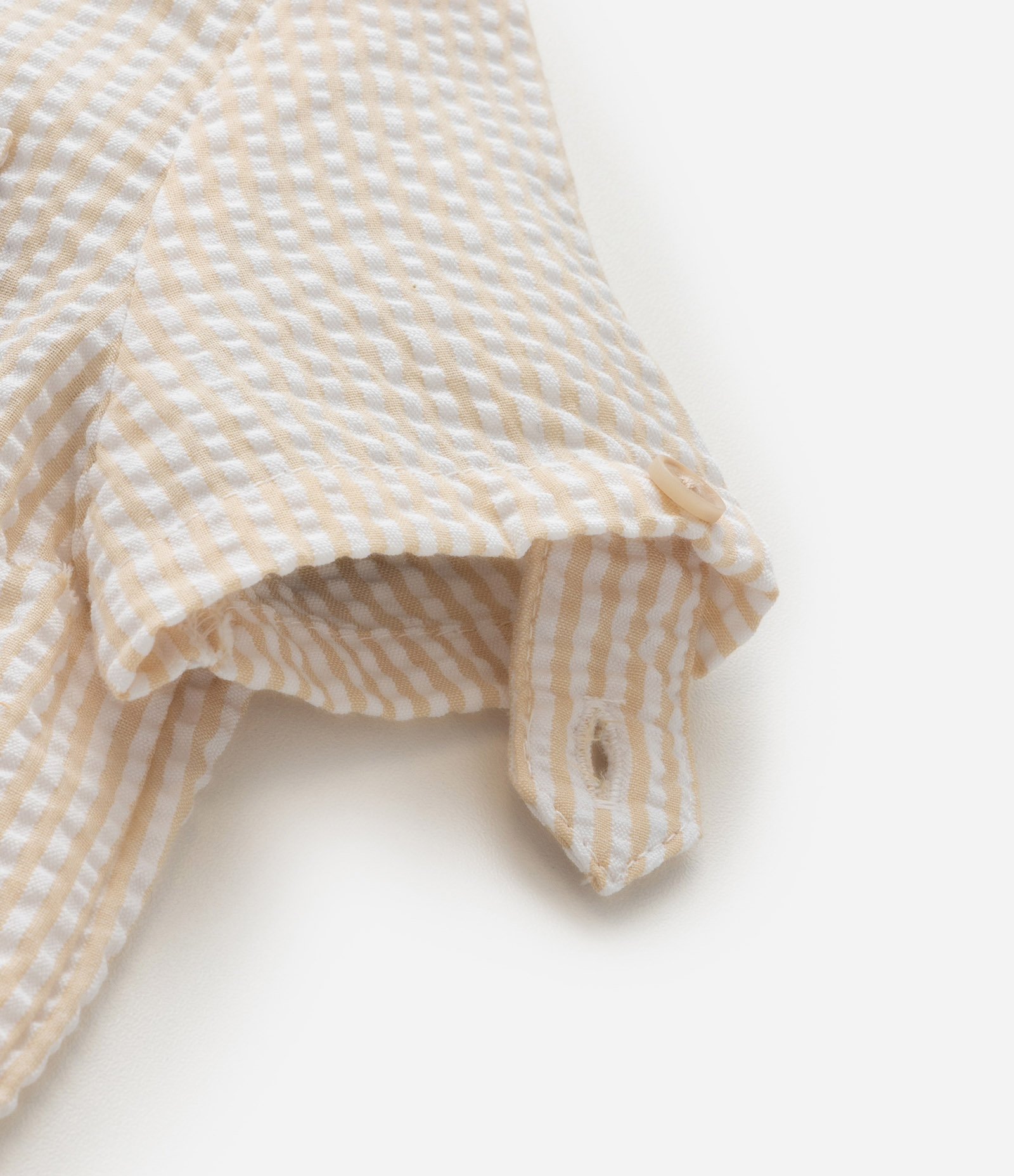 Camisa Infantil Texturizada com Bolsinho - Tam 0 a 18 meses Bege 5