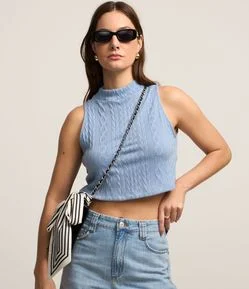 Blusa Cropped Sem Manga Texturizada com Golinha Alta