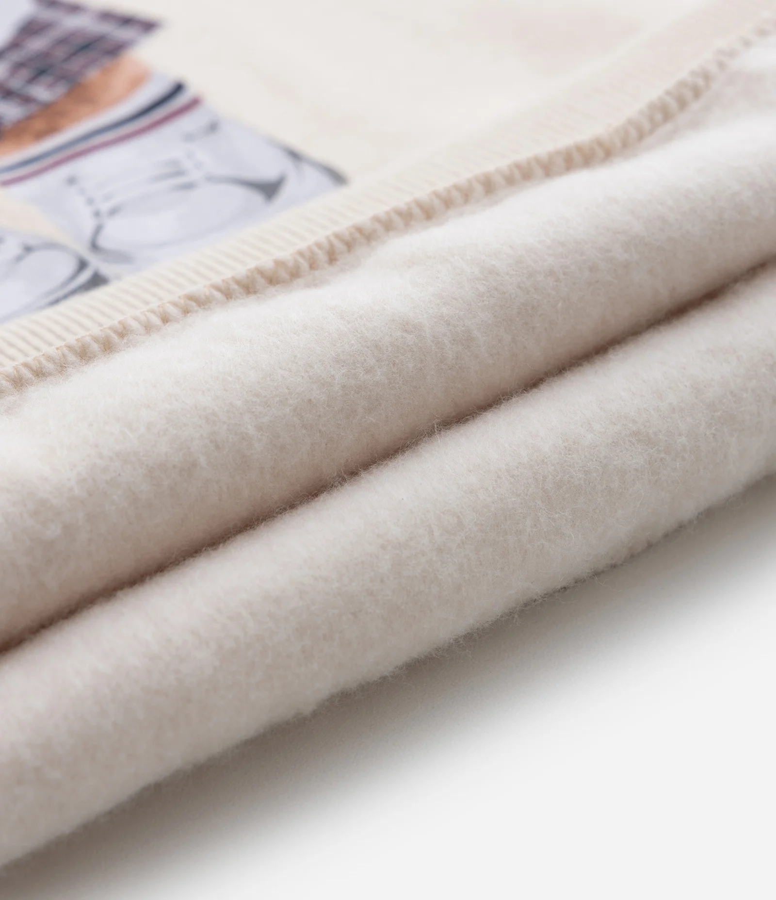 Casaco Infantil com Estampa Capivara College Season - Tam 7 a 14 Anos Bege 4